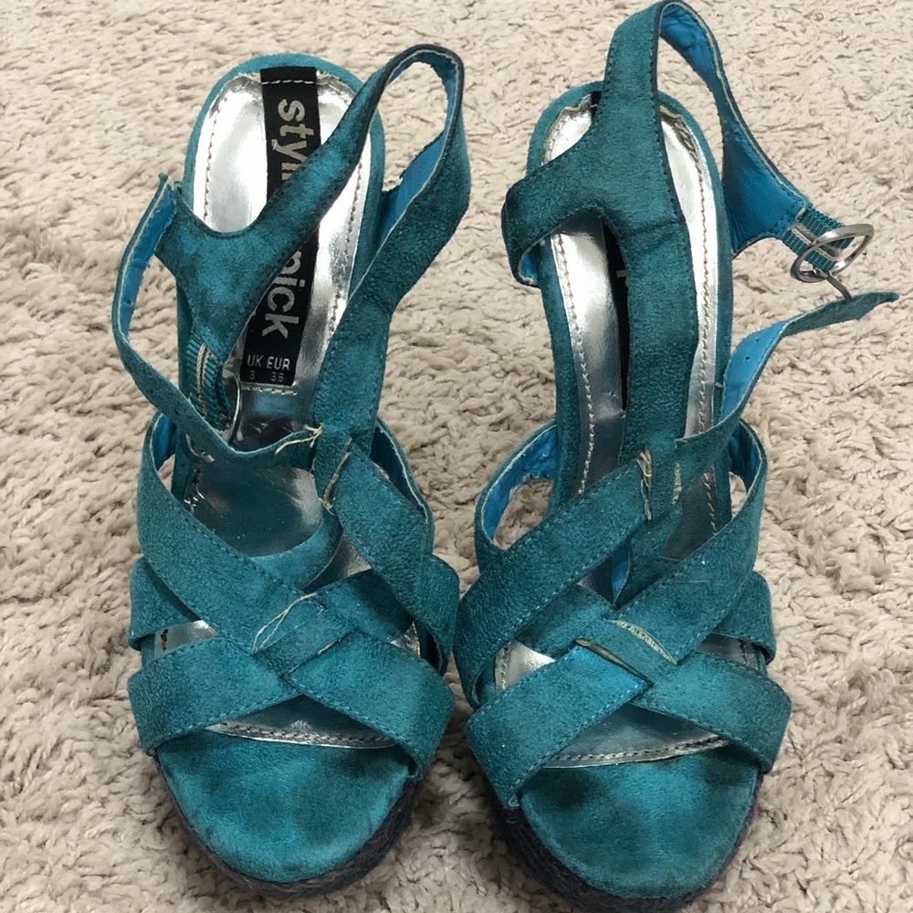 Stylist Pick Women’s Turquoise Heels Size 5